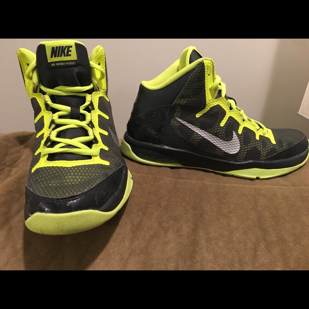 Nike Air High Top Basketball Shoes/Sneakers